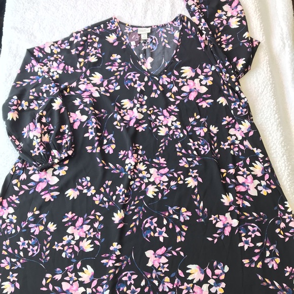 Ava & Viv Tops - Ava & Viv floral print top, brand new, stretch
